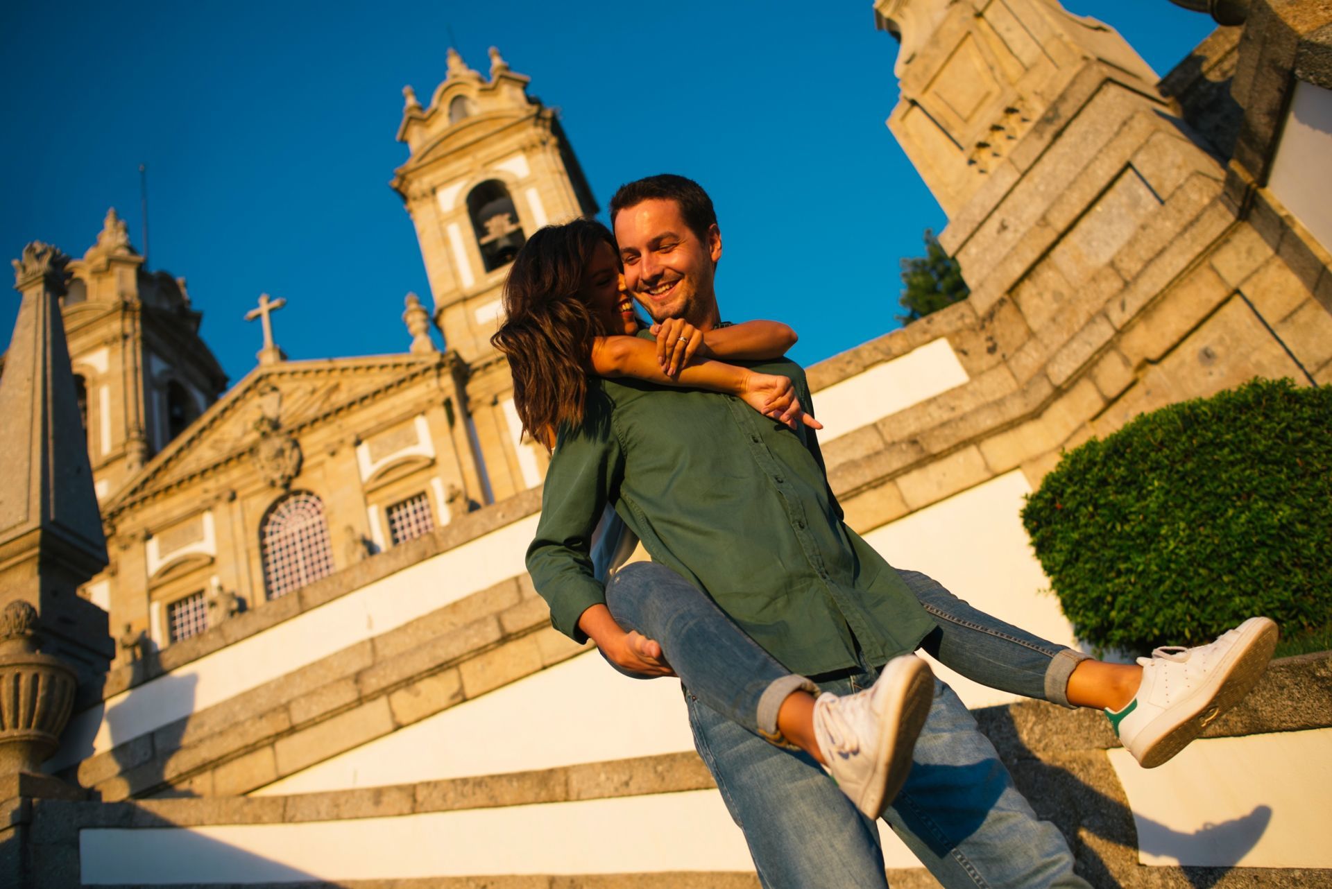 Foto Um pôr do sol incrível e um casal apaixonado - Bom Jesus do Monte Foto Um pôr do sol incrível e um casal apaixonado - Bom Jesus do Monte - Imagem 11