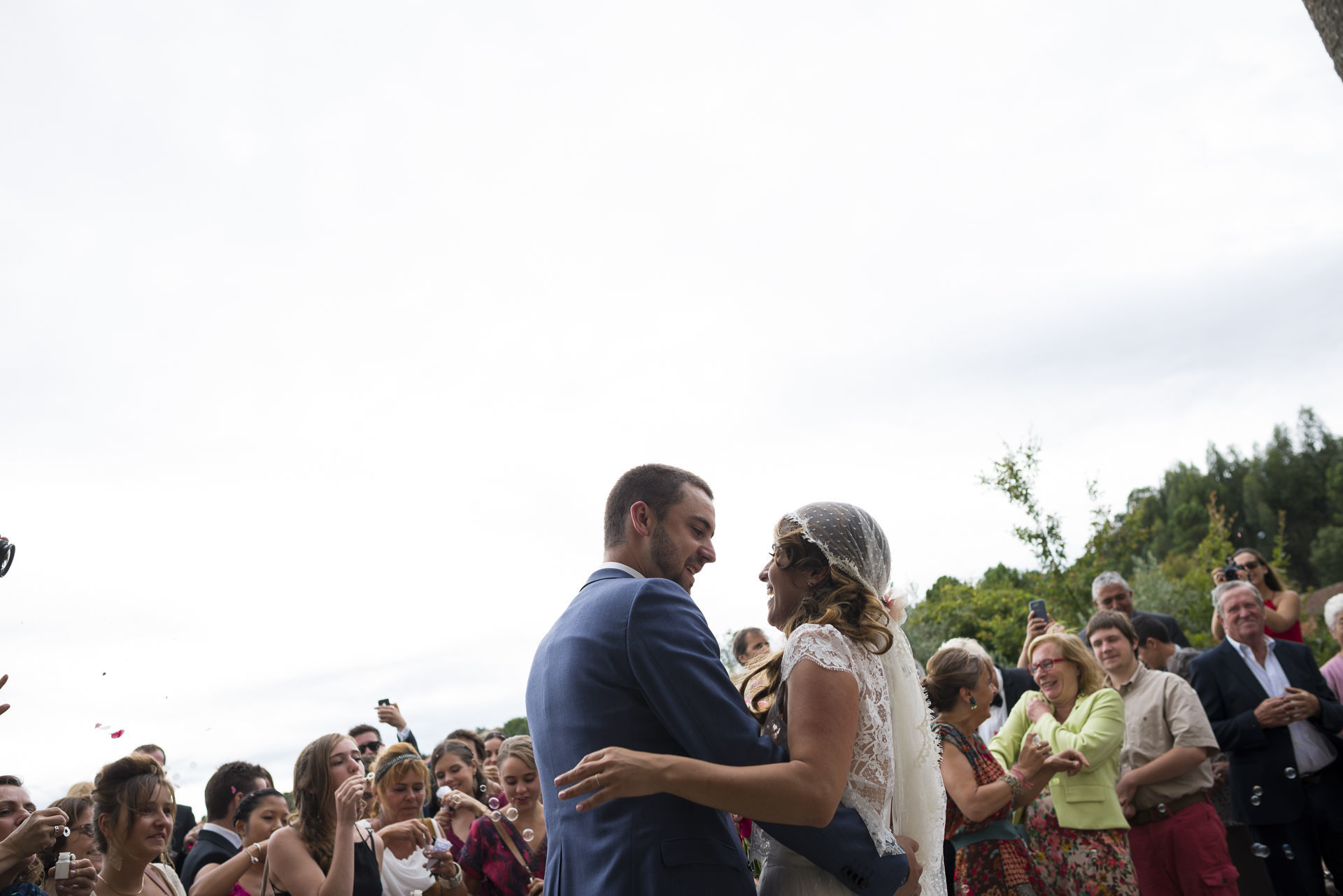Foto Como fazer a entrada e a saída da igreja no dia do casamento? Foto Como fazer a entrada e a saída da igreja no dia do casamento? - Imagem 17