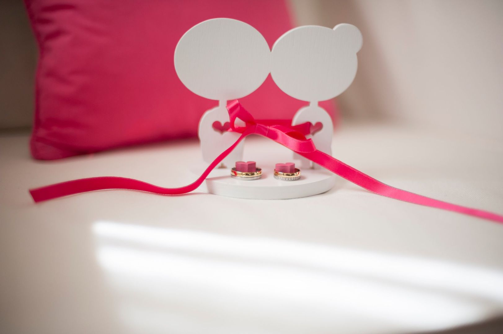 Foto O que simboliza a aliança no casamento? Foto O que simboliza a aliança no casamento? - Imagem 4