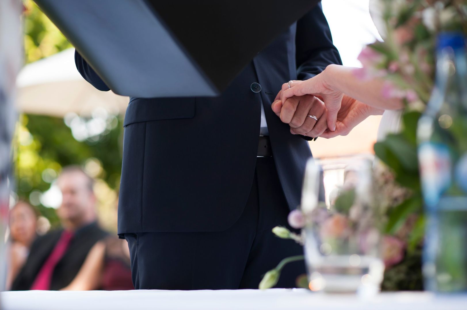 Foto O que simboliza a aliança no casamento? Foto O que simboliza a aliança no casamento? - Imagem 18