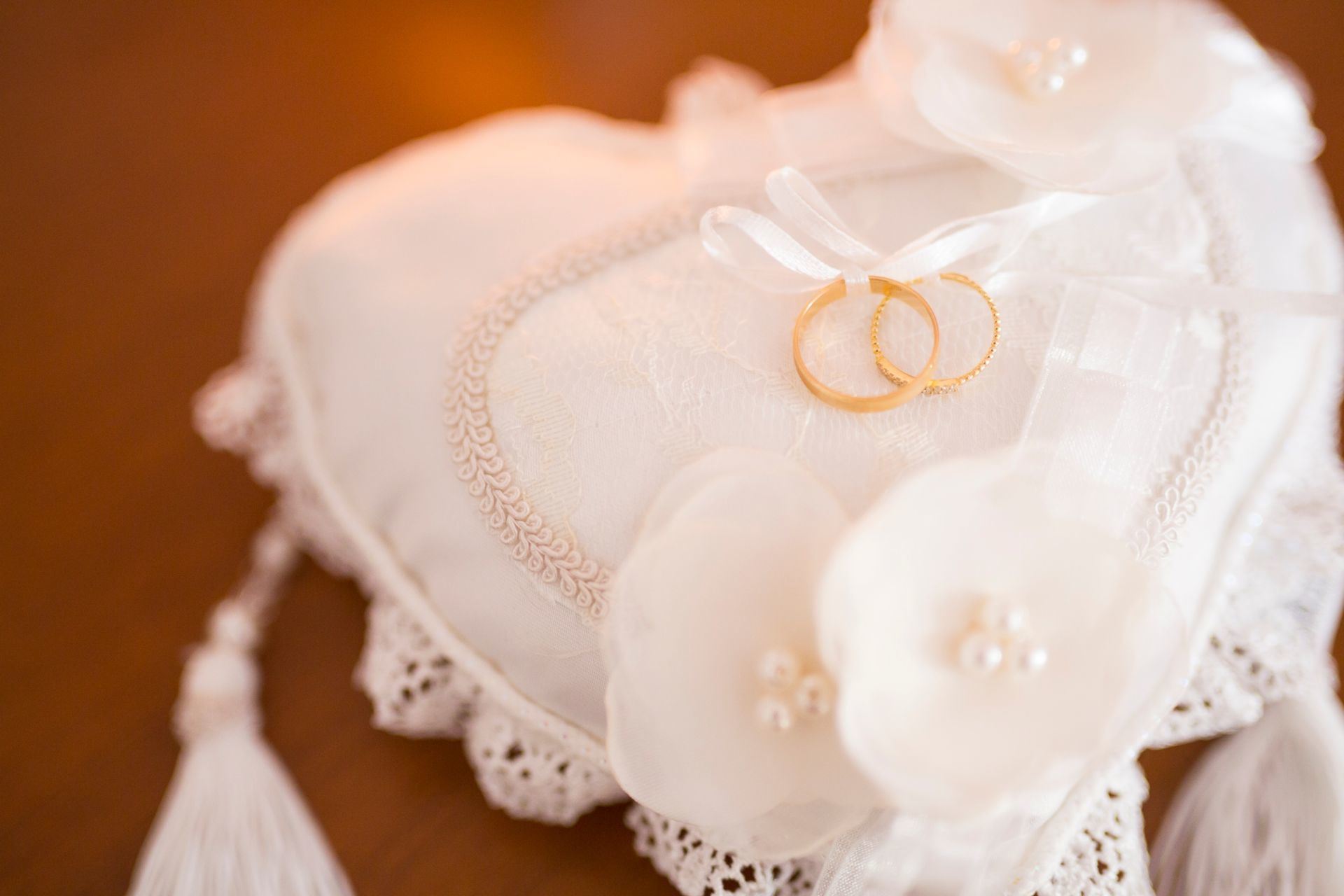 Foto O que simboliza a aliança no casamento? Foto O que simboliza a aliança no casamento? - Imagem 16