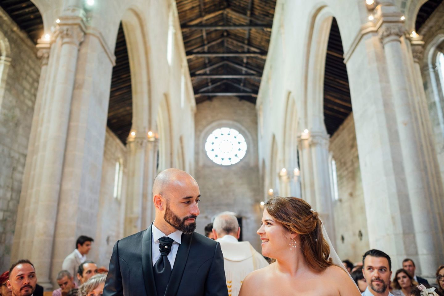 Muita magia e amor no ar num casamento único no Mosteiro de Leça do Balio - Bianca e Guilherme Muita magia e amor no ar num casamento único no Mosteiro de Leça do Balio - Bianca e Guilherme