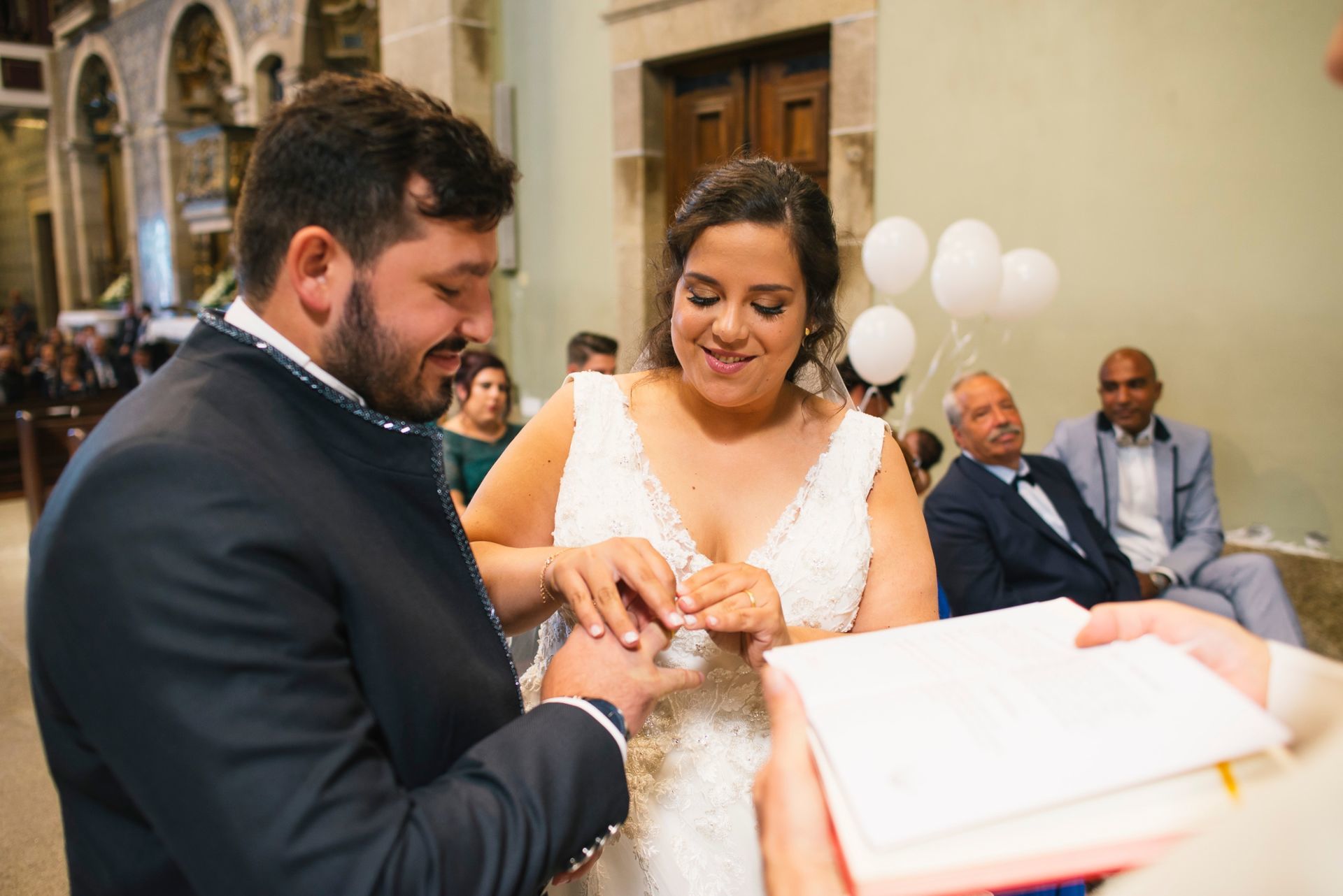 Foto Alegria e diversão em emotivo casamento em Alfena - Daniela e André Foto Alegria e diversão em emotivo casamento em Alfena - Daniela e André - Imagem 50