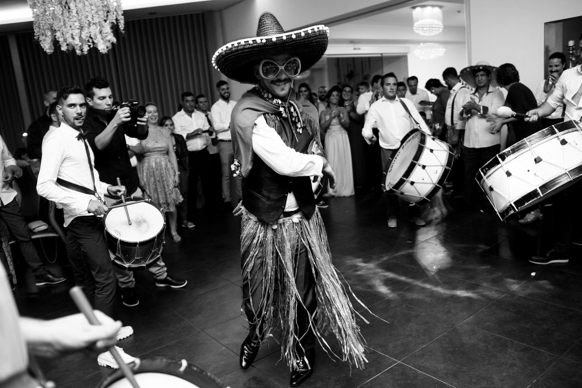 Foto Bombos e uma festa épica num grandioso casamento em Monte Córdova - Carla e Bruno Foto Bombos e uma festa épica num grandioso casamento em Monte Córdova - Carla e Bruno - Imagem 116